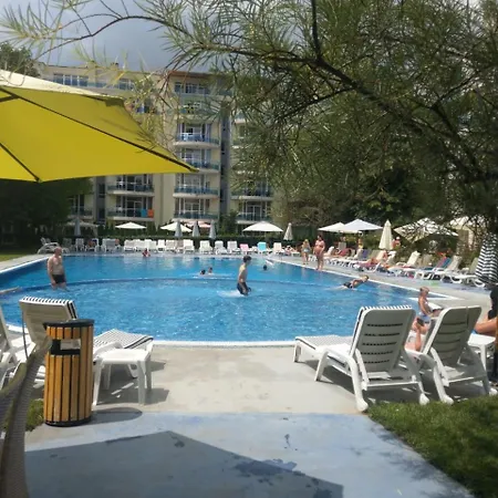 Апартаменты Cozy By The Sea *
