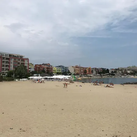 Cozy By The Sea Апартаменты Равда